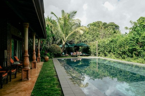 Pinnawala Elephant Sanctuary